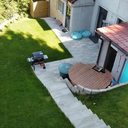 Apartament In Casa Cu Gradina Brasov - Warthe House Apartment